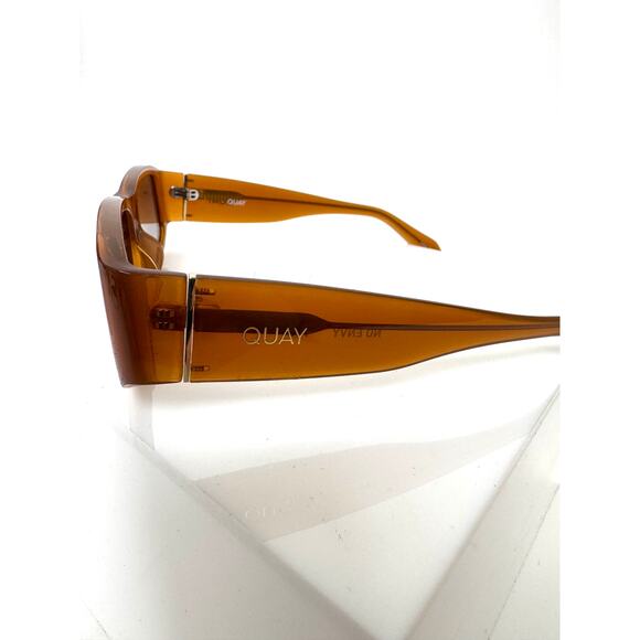 QUAY, NO ENVY, NWOT’s Caramel Rectangular Sunglasses - Picture 4 of 9